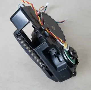 Rueda L izquierda Conga Cecotec 3090 3091 3092