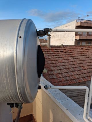 CALENTADOR DE AGUA SOLAR