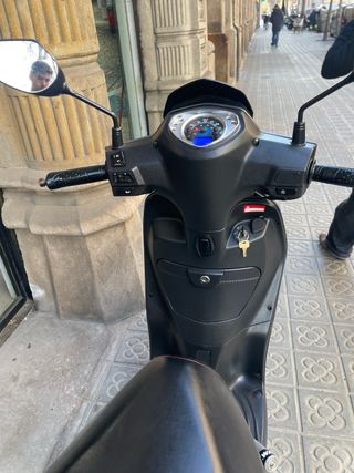 Sym Symphony50 Gris 2022