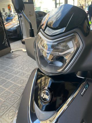 Sym Symphony50 Gris 2022