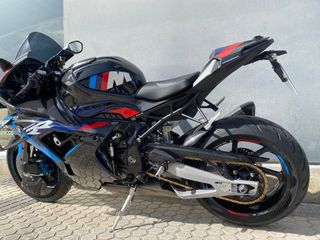 dasMoto vende BMW M1000RR con 2200 km (2024)
