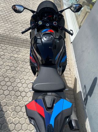 dasMoto vende BMW M1000RR con 2200 km (2024)