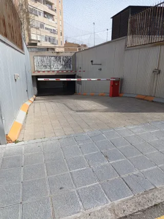 Alquiler plaza garaje Salesianos