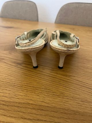 Tacones Bajos Luciano Barachini Beige/Blanco