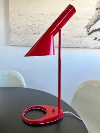 Lámpara de Mesa Réplica Arno Jacobsen