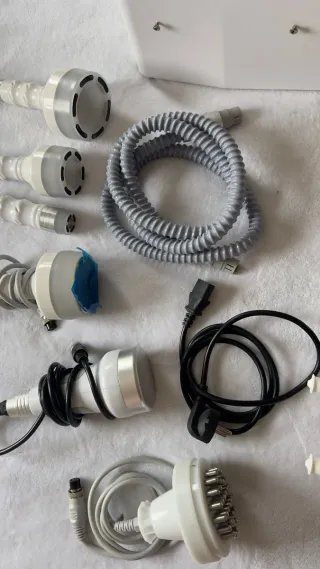 Máquina de Cavitación + 5 Lociones