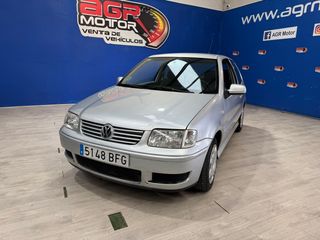 Volkswagen Polo 1.4 i
