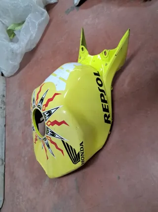 Protector depósito Honda CBR 1000RR amarillo