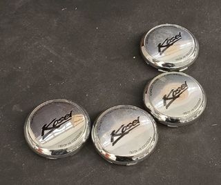 Tapas de buje Kosei Negras/Cromadas (4 unidades)