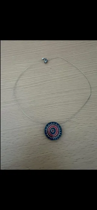 Collana girocollo con ciondolo a cerchi concentric