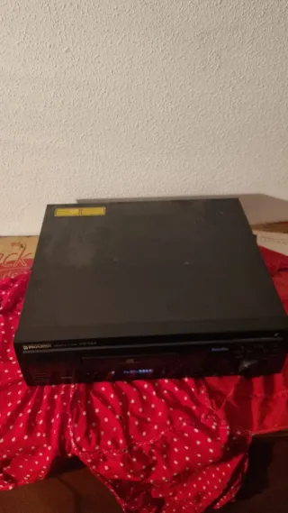 Pioneer CLD-900S CD CDV LD Player