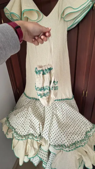 Traje Flamenca Verde y Blanco