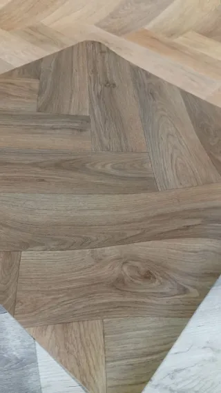 Alfombra PVC efecto madera nogal