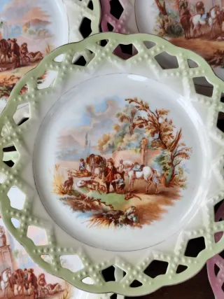 7 Platos Porcelana Antigua Rococó