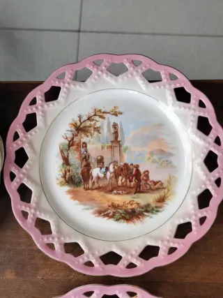 7 Platos Porcelana Antigua Rococó
