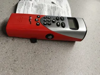 Medidor Láser SW-104TPV (pilas incluidas)