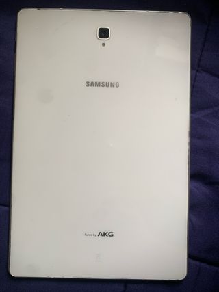 Tablet Samsung Blanca Tuned by AKG