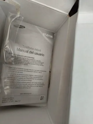 Teléfono Móvil Samsung GT-E 1190 Negro