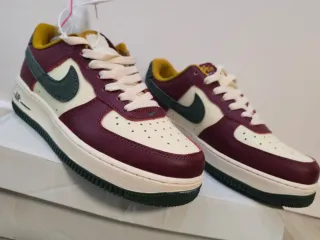 Nike Air Force 1 Beige/Rojo