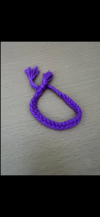 Bracciale intrecciato viola
