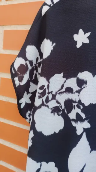 Blusa Punt Roma Estampada Negra Talla 50
