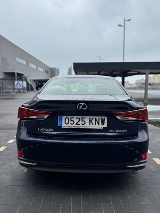 Lexus IS 2018