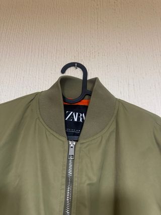 Bomber Oversize Zara Verde Talla S