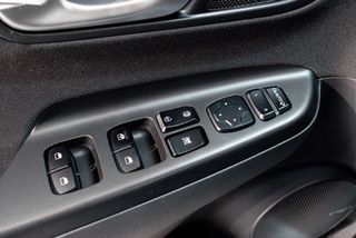 Hyundai Kona HIBRIDO AUTOMATICO 141CV