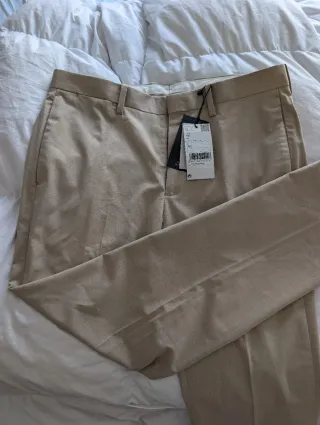Pantalón de traje beige Talla M