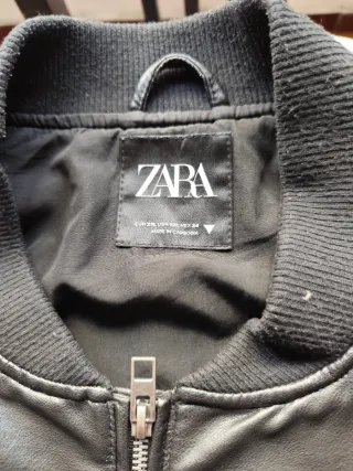 Cazadora Zara Negra Efecto Piel