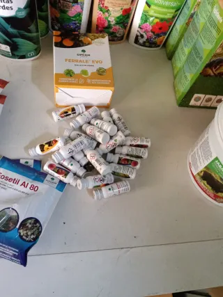 Lote productos fitosanitarios SIPCAM Florlis