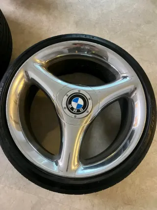 Llantas Antera con Neumáticos Dunlop