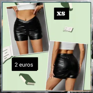 Pantalones cortos efecto piel XS