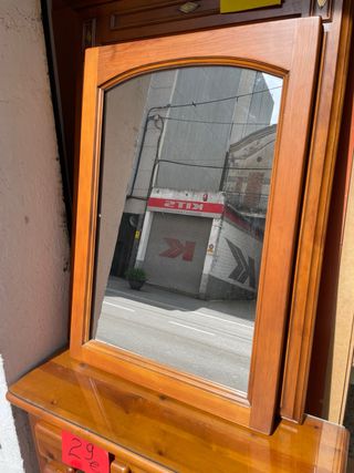 Espejo de madera con marco