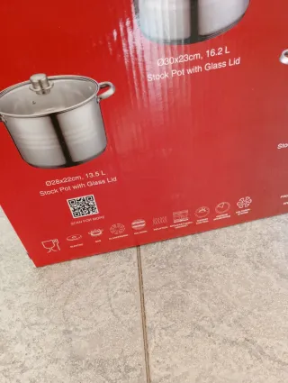 Pentolone con coperchio