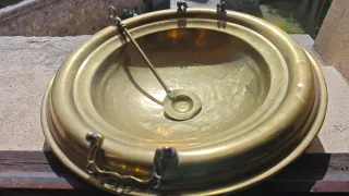 Brasero antiguo de latón