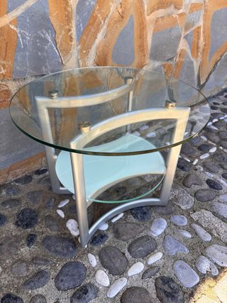 Mesa auxiliar cristal y metal