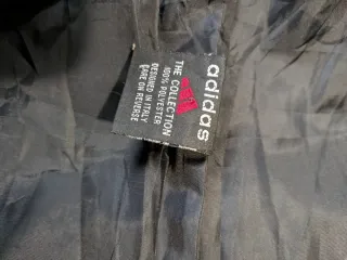 Plumas Adidas Vintage Beige y Negro