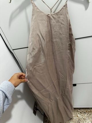 Vestido largo beige