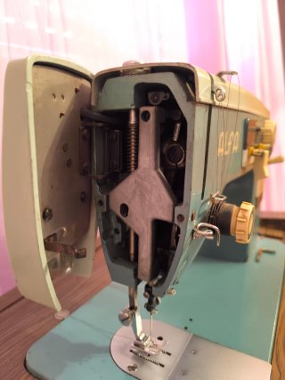 Máquina de coser Alfa Alfamatic 169