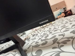 Monitor Samsung 75Hz Negro