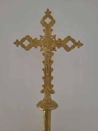 Crucifijo antiguo de Bronce