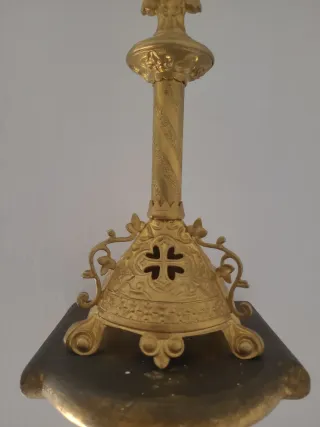 Crucifijo antiguo de Bronce