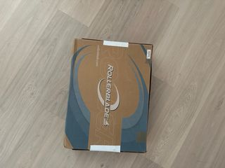 Patines Rollerblade y protecciones. Talla 40 mujer