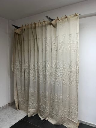 2 Cortinas Beige 3x2.45 y 1.40x2.45m