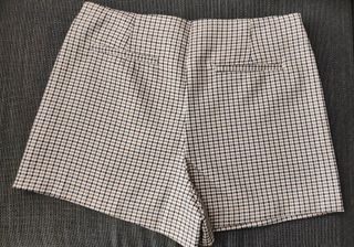 Falda - pantalón de cuadros, talla L Stradivarius.
