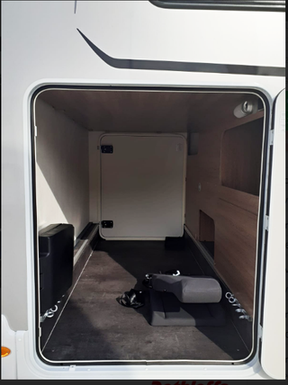 Alquiler de Autocaravana Dethleffs en Barcelona.