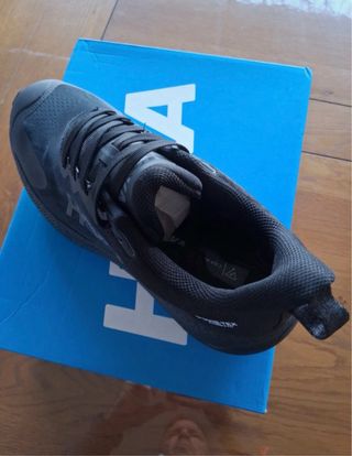 Hoka Negras Nuevas - Talla 42