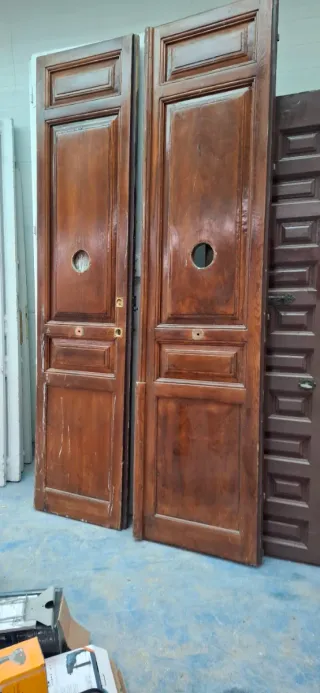 Puerta de madera antigua