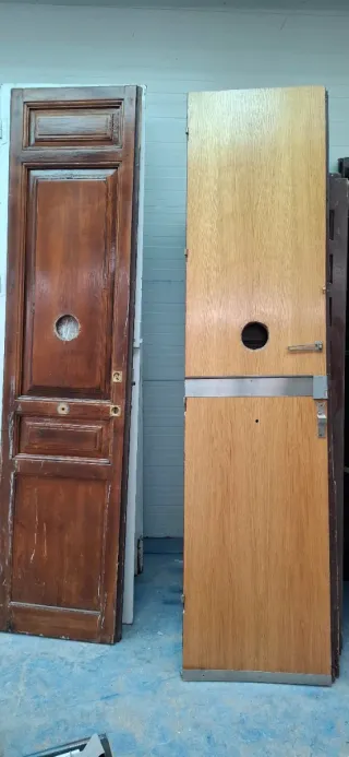 Puerta de madera antigua